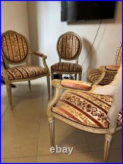 2 Paires de fauteuils de style Louis XVI
