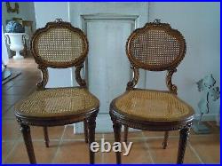 2 ravissantes chaises style Louis XVI, assise cannée