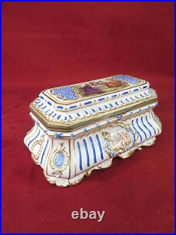 Ancien Joli Coffret Boite En Porcelaine Peinte Paris Style Louis XVI Epoque XIX