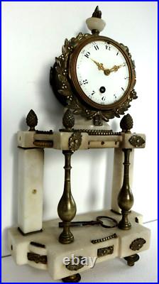 Ancienne pendule portique marbre style Louis XVI horloge Old clock bronze marble