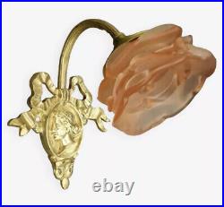 Applique Au Mascaron De Femme Romaine Style Louis XVI Bronze & Verre Rose