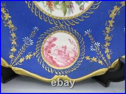Belle Paire d'assiettes Style Louis XVI Du XIXème en porcelaine polychrome