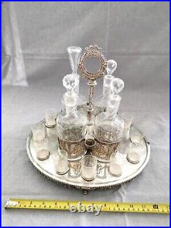 Cabaret à liqueurs de style Louis XVI en argent et verre taillé barons Hottinger