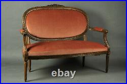 Canapé de Style Louis XVI de la fin du 19ième siècle parfait état