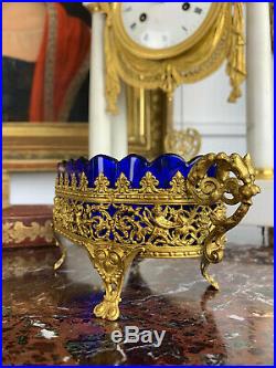 Coupelle Ancienne En Metal Doré De Style Louis XVI Avec Verrine Bleue