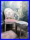 Ensemble chaise et tabouret style Louis XVI Marie-Antoinette, esprit boudoir