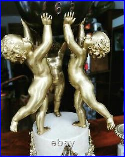 Exceptionnellle Pendule Style Louis XVI bronze doré