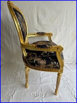 Fauteuil de style Louis XVI bleu nuit bois doré