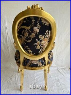 Fauteuil de style Louis XVI bleu nuit bois doré