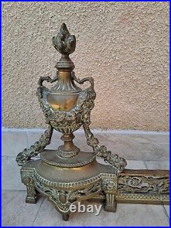 Garniture De Cheminée Barre Et Chenets En Bronze Doré Style Louis XVI