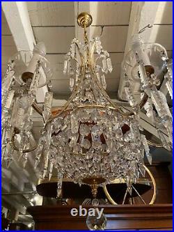 Grand lustre montgolfière à pampilles 6 feux de style Louis XVI