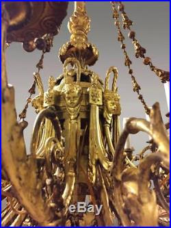 Grand lustre style Louis XVI Napoléon III bronze doré