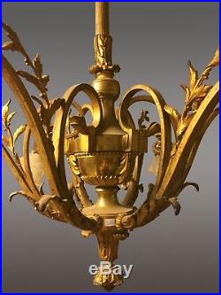 Grand lustre style Louis XVI bronze doré