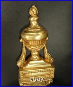 Grande Paire D'appliques, Têtes De Bélier, Style Louis XVI Bronze