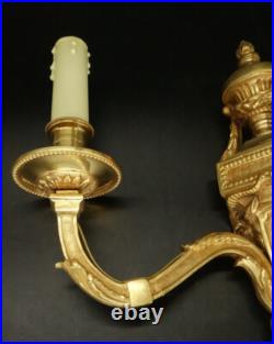 Grande Paire D'appliques, Têtes De Bélier, Style Louis XVI Bronze