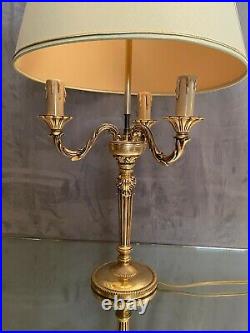 Grande lampe de bureau à 3 lumières en bronze style Louis XVI