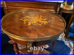 Guéridon table bouillotte à décor marqueté et ornements bronze style Louis XVI