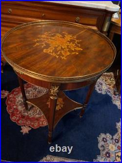 Guéridon table bouillotte à décor marqueté et ornements bronze style Louis XVI