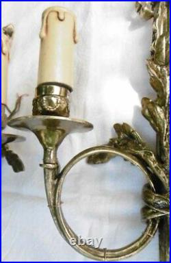 Haute & Svelte Paire d'Appliques à 2 bras de Lumière style Louis XVI Bronze