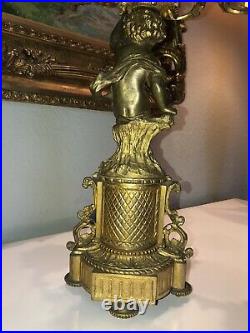 Important Candélabre en bronze À décor d'un Putto Style Louis XVI Haut. 64,5 cm