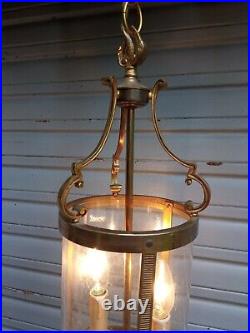Importante ancienne lanterne en laiton de style Louis XVI en état de marche