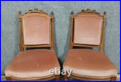Jolie paire de chaises de style Louis XVI en noyer vers 1850 Jolie paire de chaises de style Louis XVI en noyer vers 1850