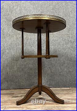 Jolie table guéridon bouillotte style Louis XVI en marqueterie de bois précieux