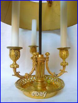 Lampe bouillotte en BRONZE DORE de style Louis XVI d'époque XIXe siècle