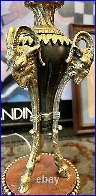 Lampe bronze style Louis XVI