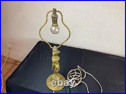 Lampe de bureau, table, en bronze doré ormoulu style Louis XVI bronze ciselée
