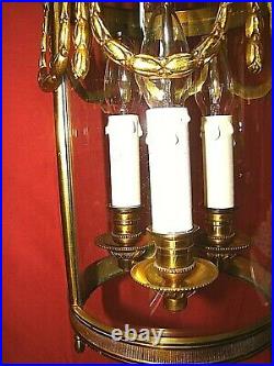 Lanterne de vestibule bronze et verre à 3 lampes style Louis XVI ép. Années 60