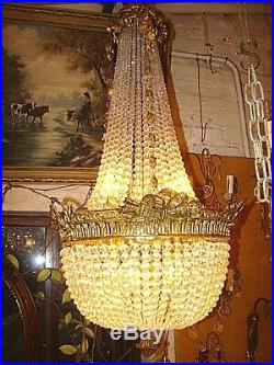 Lustre montgolfière à 8 lampes en bronze et cristal style Louis XVI, début XXème