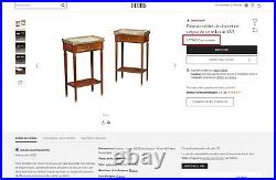 Magnifique paire de tables de chevet numérotées de style Louis XVI