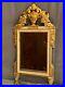 Miroir à fronton XIXe en bois doré de style Louis XVI