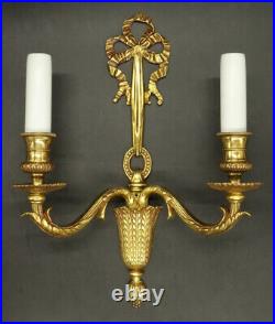 PAIRE D'APPLIQUES AU NOEUD STYLE LOUIS XVI BRONZE 31,5 cm