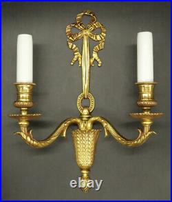 PAIRE D'APPLIQUES AU NOEUD STYLE LOUIS XVI BRONZE 31,5 cm