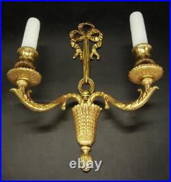 PAIRE D'APPLIQUES AU NOEUD STYLE LOUIS XVI BRONZE 31,5 cm