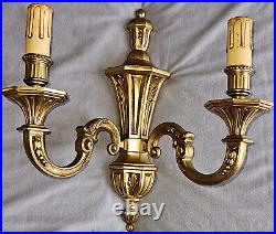 Paire 2 appliques bronze doré style Louis XVI Cannelures feuillages & perles