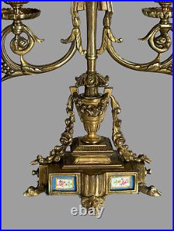 Paire De Bougeoirs Anciens De Style Louis XVI En Bronze Avec Plaques De Sevres