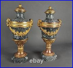 Paire De Cassolettes De Style Louis XVI En Marbre Vert De Mer Et Bronze Doré