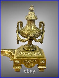 Paire De Chenets Anciens De Style Louis XVI En Bronze Doré A Decor De Vases