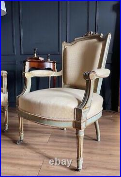Paire De Fauteuils D'époque Napoléon III En Bois Peint De Style Louis XVI