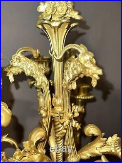 Paire De Très Importants Candélabres en bronze doré de style Louis XVI du XIXème
