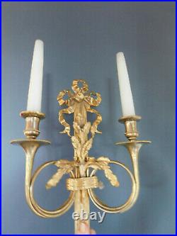 Paire d'appliques en bronze cors de chasse style Louis XVI