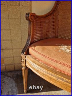 Paire de bergères cannées de style Louis XVI en bois mouluré XIXe fauteuil