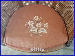 Paire de bergères cannées de style Louis XVI en bois mouluré XIXe fauteuil
