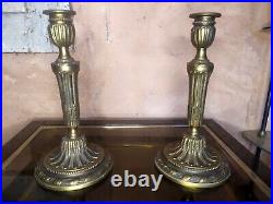 Paire de bougeoirs Flambeaux en Bronze doré Style Louis XVI