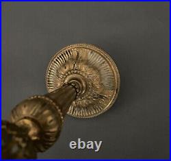 Paire de bougeoirs dans le goût de Eugène Hazart style Louis XVI bronze M3082