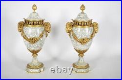 Paire de vases brûle-parfum style Louis XVI