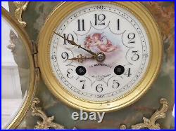Pendule de style Louis XVI La renaissance angelot en onyx et bronze doré ref653